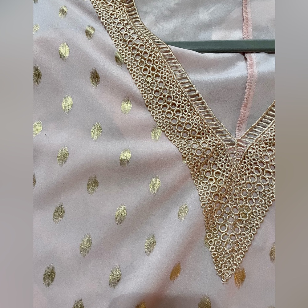 SheIn Blouse - Picture 2 of 3